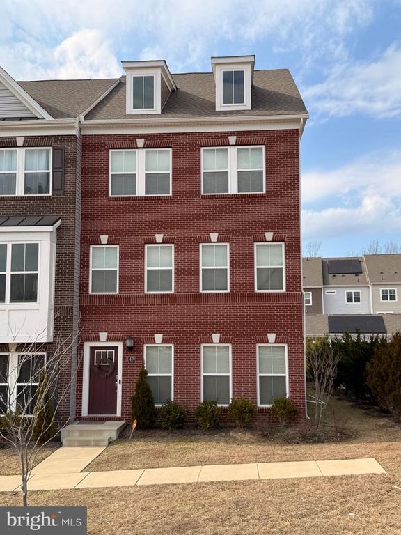11470 SAINT LUKE DR, White Plains, MD 20695