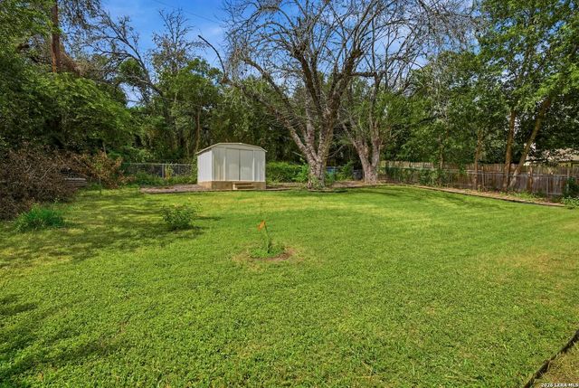 4010 MIDVALE DR, San Antonio, TX 78229