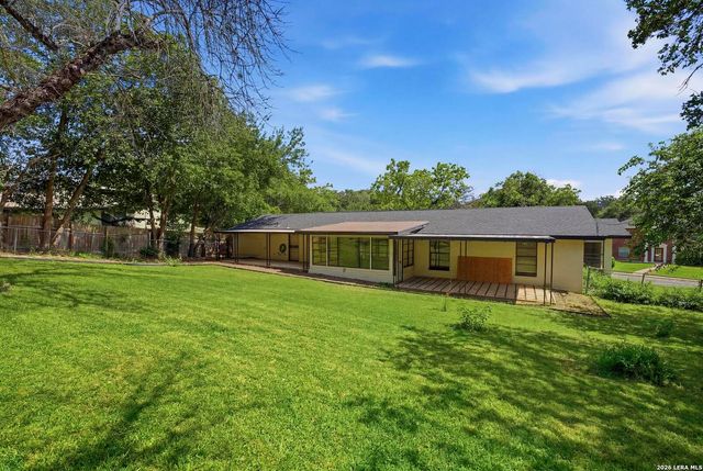 4010 MIDVALE DR, San Antonio, TX 78229