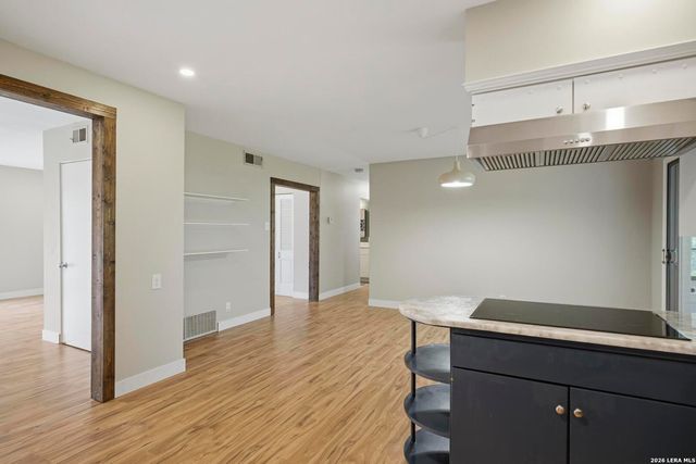4010 MIDVALE DR, San Antonio, TX 78229