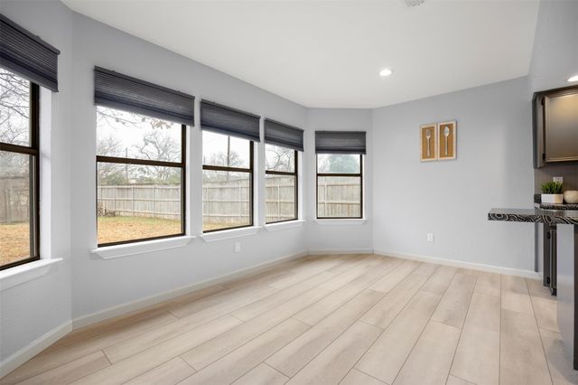 703 Oakridge DR, Round Rock, TX 78681