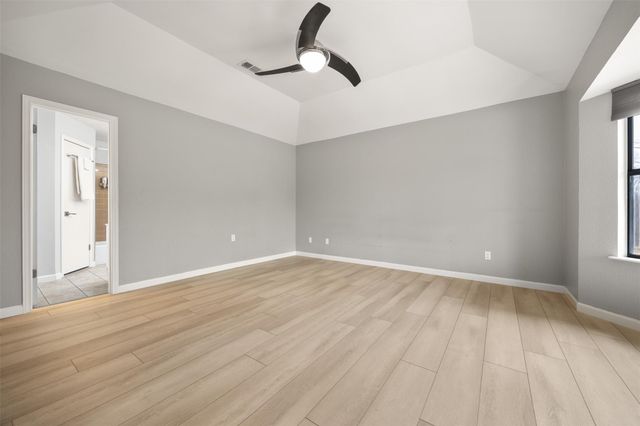 703 Oakridge DR, Round Rock, TX 78681