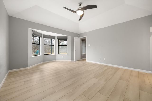 703 Oakridge DR, Round Rock, TX 78681