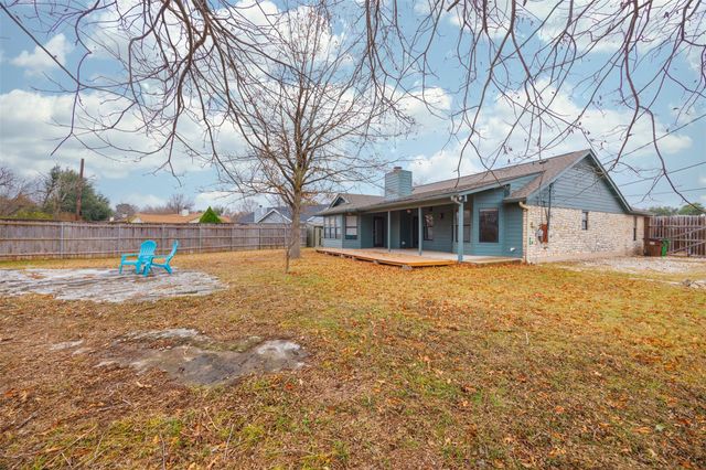 703 Oakridge DR, Round Rock, TX 78681