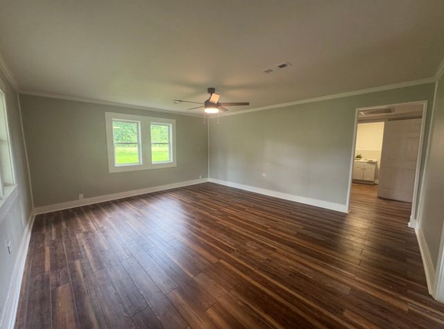 8605 Old State Route 1, New Johnsonville, TN 37134