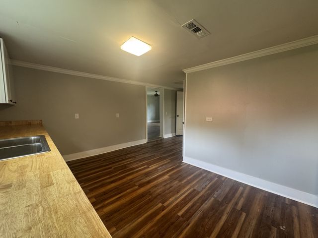 8605 Old State Route 1, New Johnsonville, TN 37134