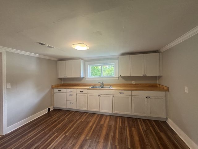 8605 Old State Route 1, New Johnsonville, TN 37134