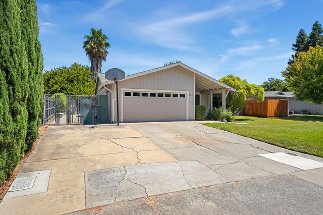 2857 Kimberly Ct, West Sacramento, CA 95691