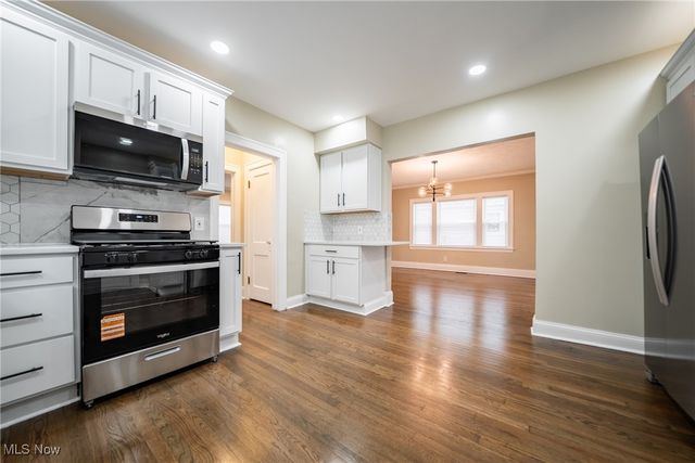 3816 Summit Park Avenue, Cleveland Heights, OH 44121