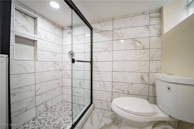 3816 Summit Park Avenue, Cleveland Heights, OH 44121