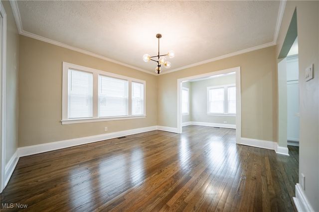 3816 Summit Park Avenue, Cleveland Heights, OH 44121