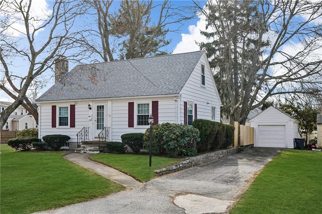 18 Sevilla Avenue, Warwick, RI 02889