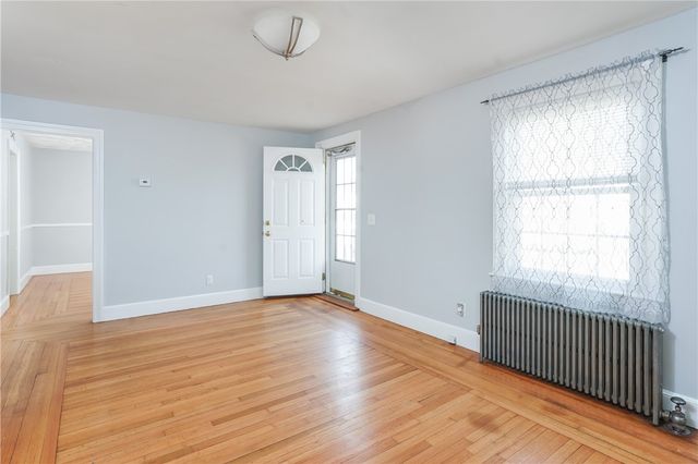 18 Sevilla Avenue, Warwick, RI 02889