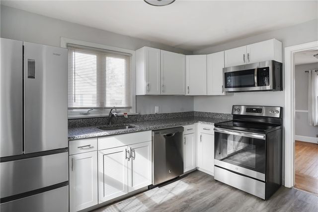 18 Sevilla Avenue, Warwick, RI 02889