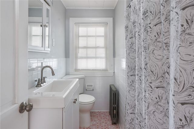 18 Sevilla Avenue, Warwick, RI 02889