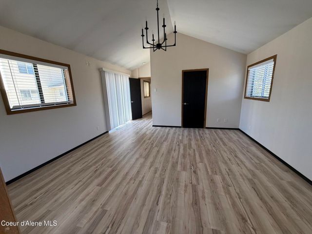 6344 N COLFAX ST, Dalton Gardens, ID 83815