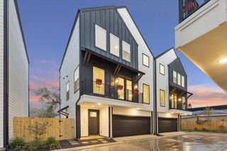 719 Thornton Road B, Houston, TX 77018