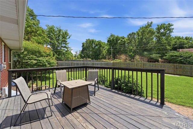 116 Appletree Lane, Glen Carbon, IL 62034