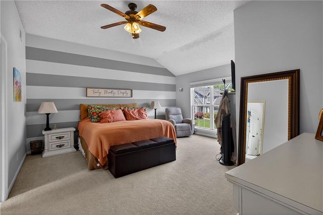 10131 Redbud Lane, Lenexa, KS 66220