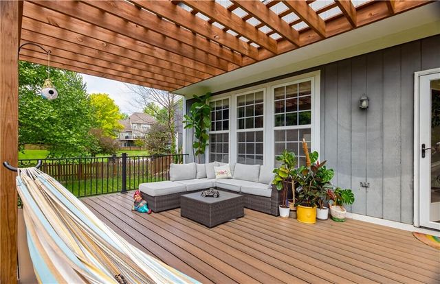 10131 Redbud Lane, Lenexa, KS 66220