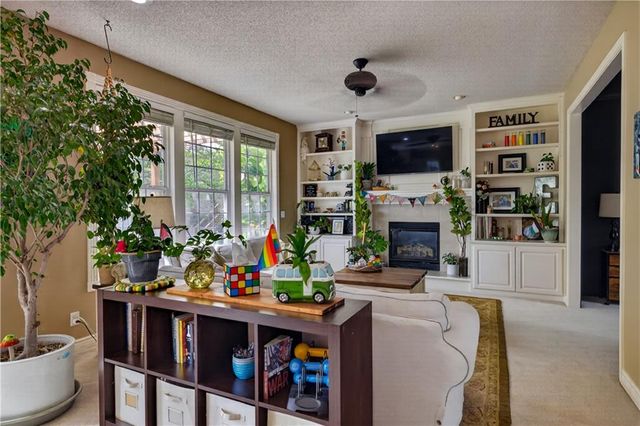10131 Redbud Lane, Lenexa, KS 66220