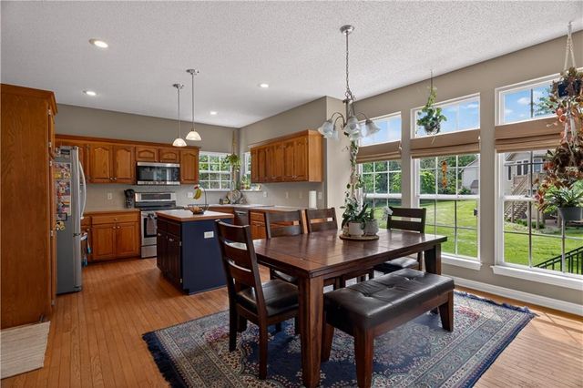 10131 Redbud Lane, Lenexa, KS 66220