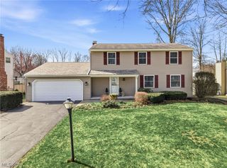 8984 Sherwood Drive NE, Warren, OH 44484
