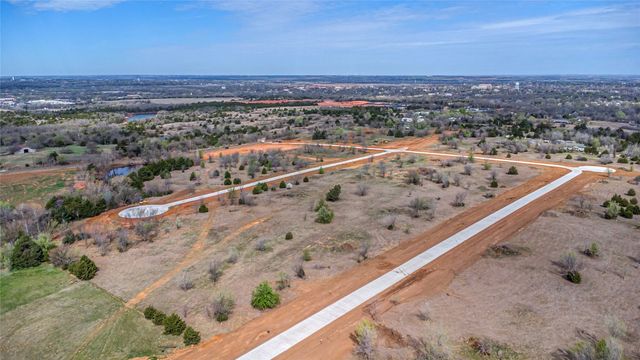 1727 Big sky Circle, Guthrie, OK 73044