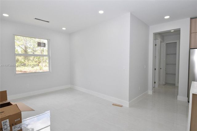 415 Higland Ave, Lehigh Acres, FL 33972