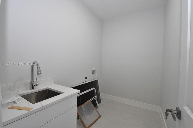 415 Higland Ave, Lehigh Acres, FL 33972