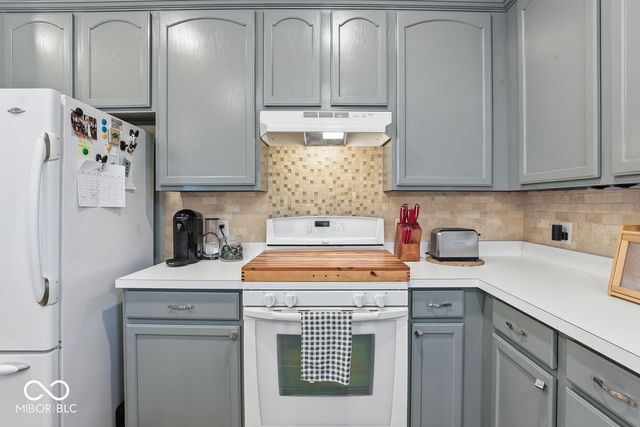 3423 Heathcliff Court, Westfield, IN 46074