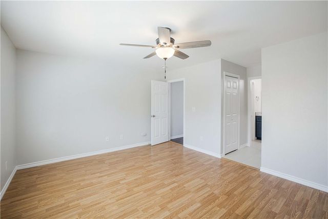 214 Lizzie ST B, Taylor, TX 76574