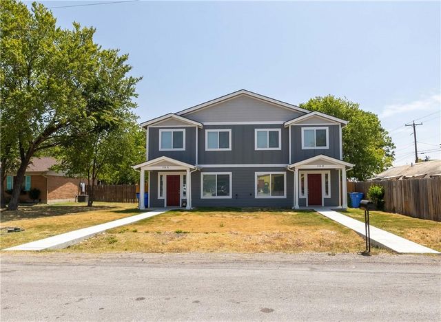 214 Lizzie ST B, Taylor, TX 76574