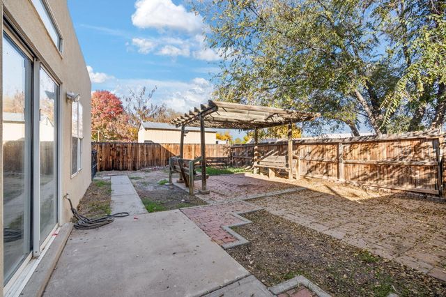 612 Wanda Street SW, Los Lunas, NM 87031