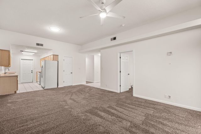 612 Wanda Street SW, Los Lunas, NM 87031