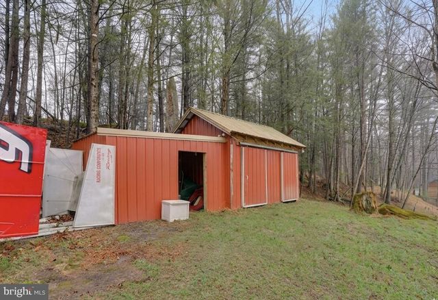 3065 BUCHANAN VALLEY RD, Orrtanna, PA 17353
