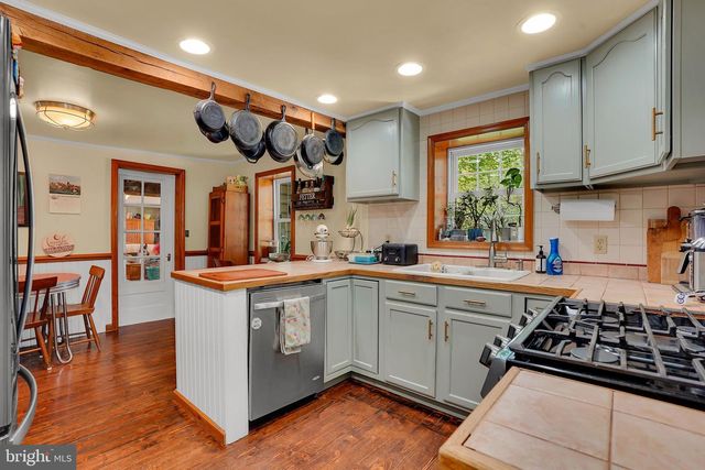 3065 BUCHANAN VALLEY RD, Orrtanna, PA 17353