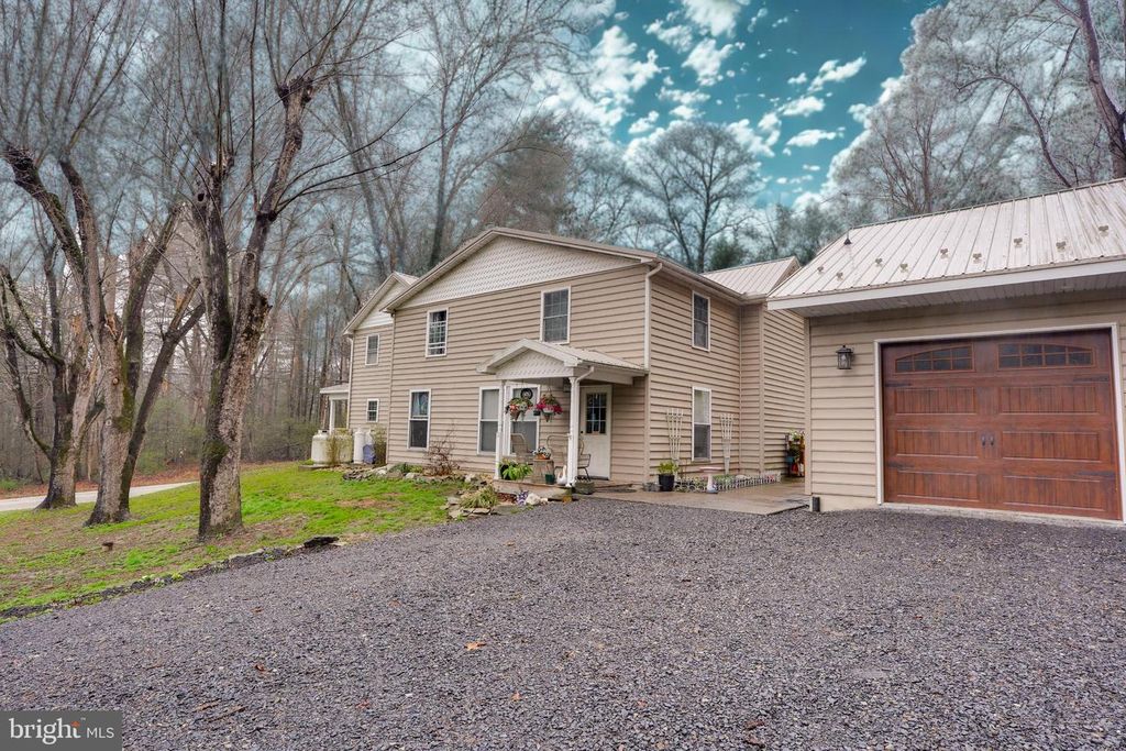 3065 BUCHANAN VALLEY RD, Orrtanna, PA 17353