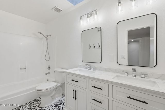 8355 E STELLA Lane, Scottsdale, AZ 85250