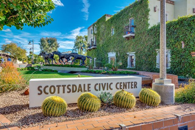 8355 E STELLA Lane, Scottsdale, AZ 85250