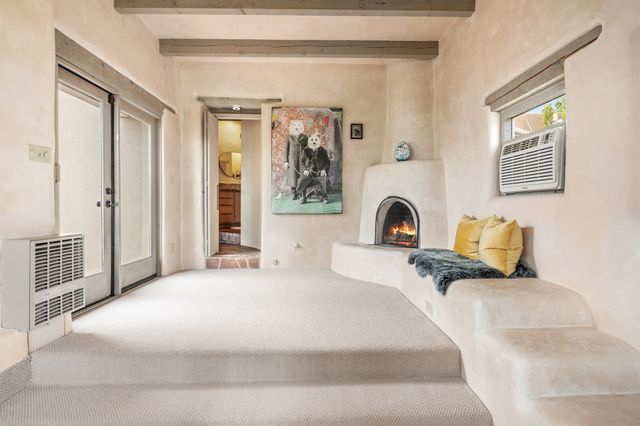 42 Entrada, Santa Fe, NM 87507