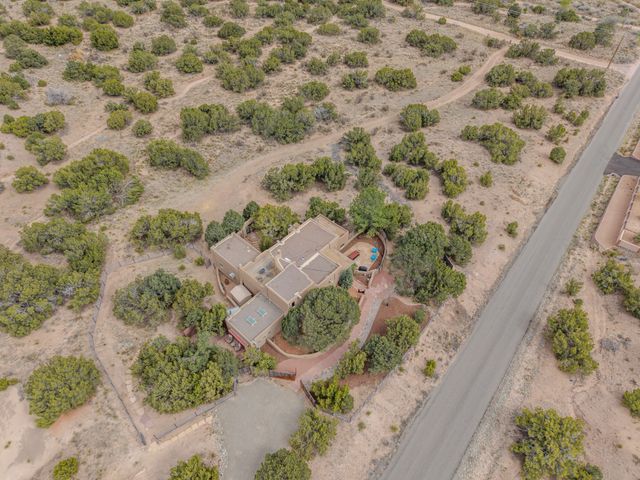 42 Entrada, Santa Fe, NM 87507