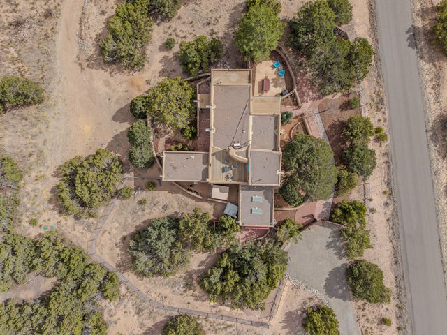 42 Entrada, Santa Fe, NM 87507