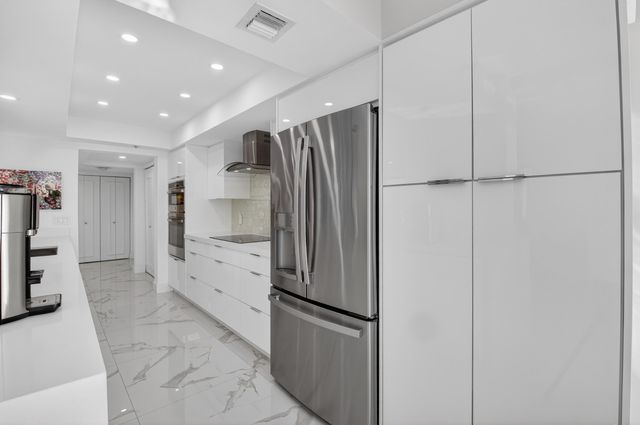 20080 Boca West Drive 438, Boca Raton, FL 33434