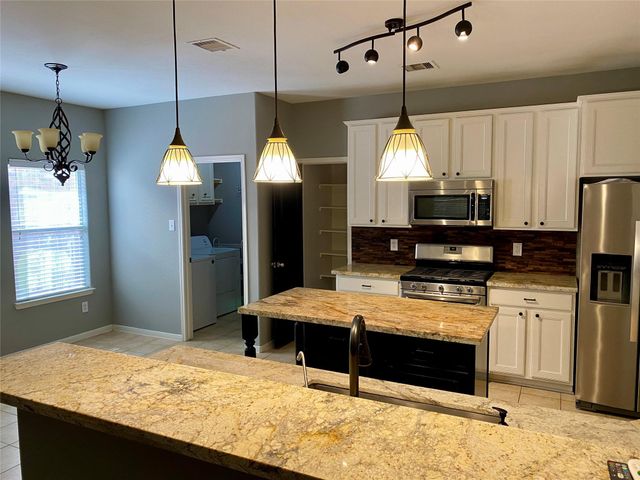 2827 Mustang Hill Lane, Katy, TX 77449