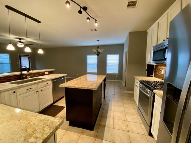 2827 Mustang Hill Lane, Katy, TX 77449