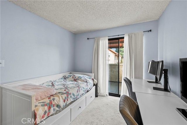 14435 Plummer 23, Panorama City (los Angeles), CA 91402