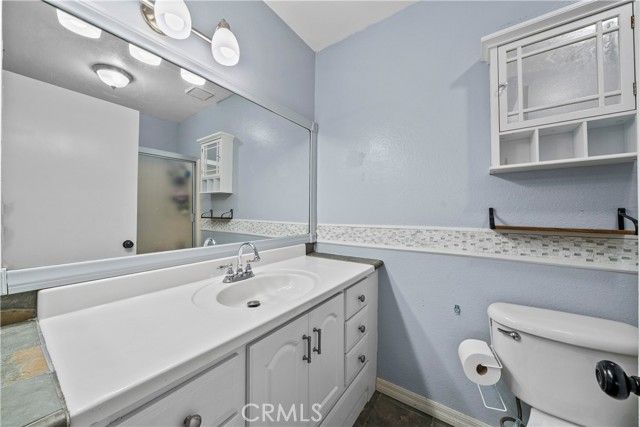 14435 Plummer 23, Panorama City (los Angeles), CA 91402