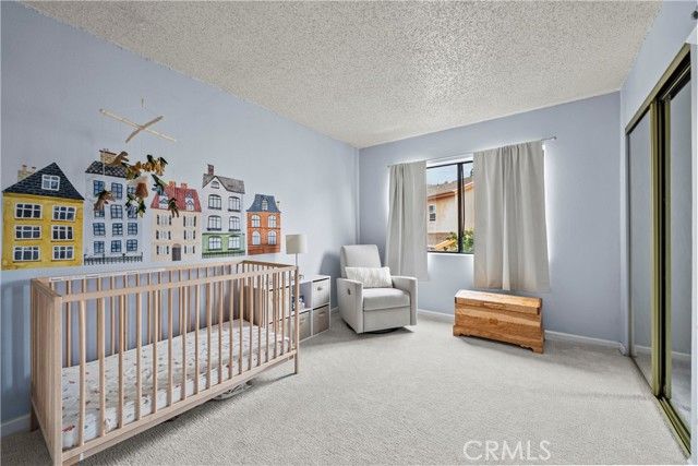 14435 Plummer 23, Panorama City (los Angeles), CA 91402