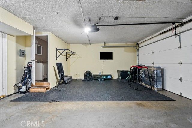 14435 Plummer 23, Panorama City (los Angeles), CA 91402